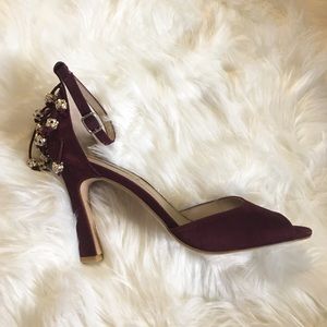 NEW BCBGMaxAzria Plum Tassel Heel
